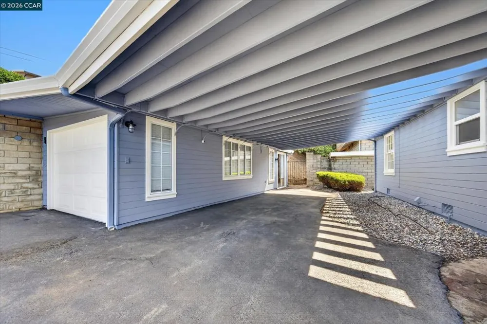 425 Hichborn St Vallejo, CA 94590