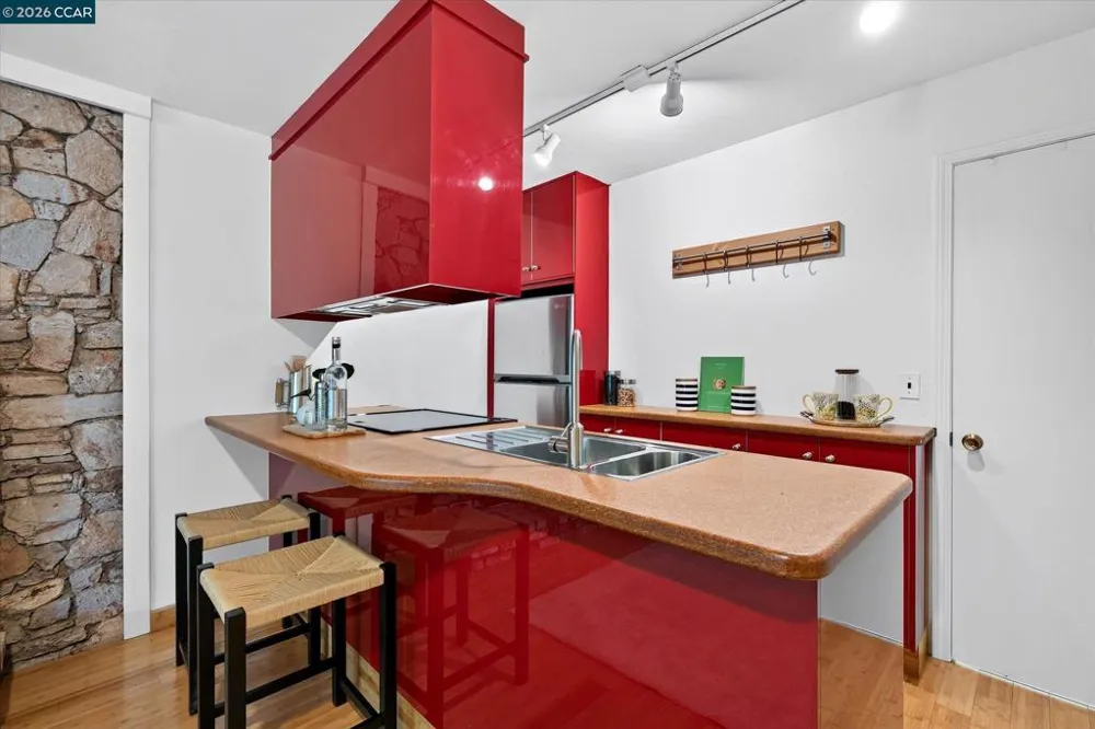 425 Hichborn St Vallejo, CA 94590