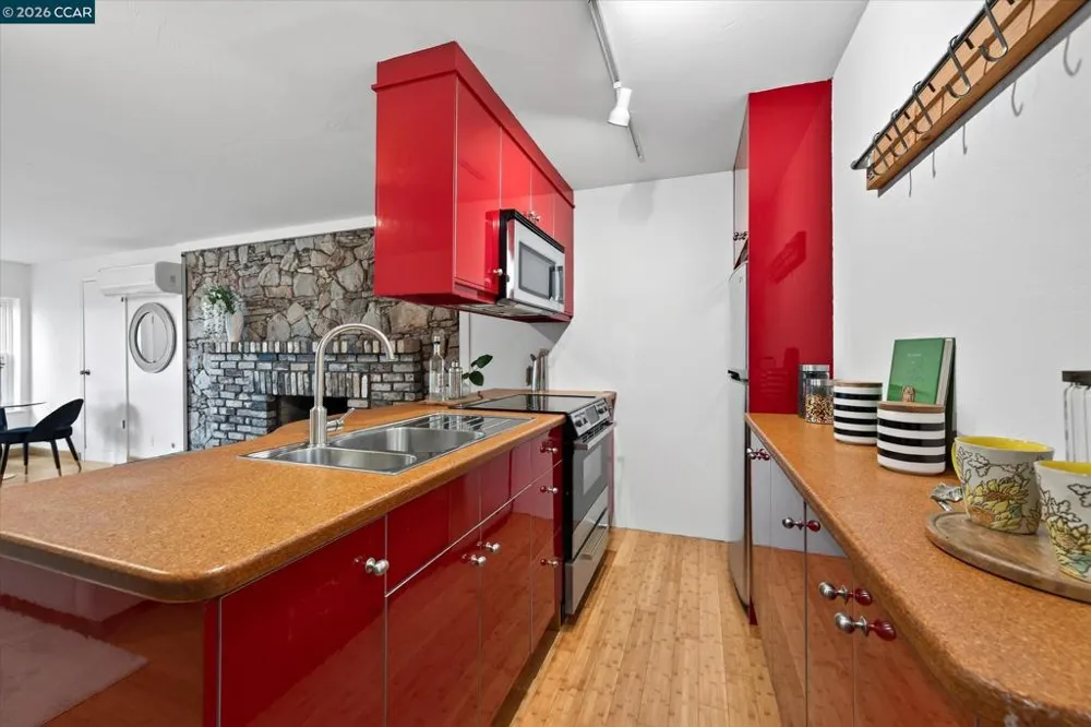 425 Hichborn St Vallejo, CA 94590