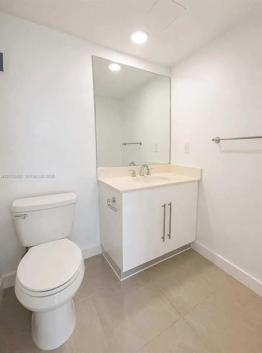 3000 S Ocean Dr #200 Hollywood, FL 33019