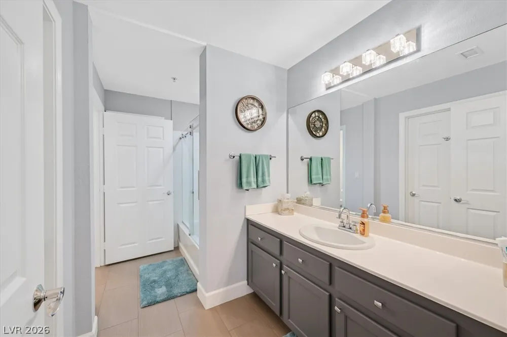 59 E Agate Avenue #206 Las Vegas, NV 89123