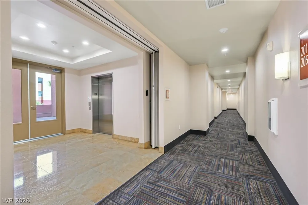 59 E Agate Avenue #206 Las Vegas, NV 89123