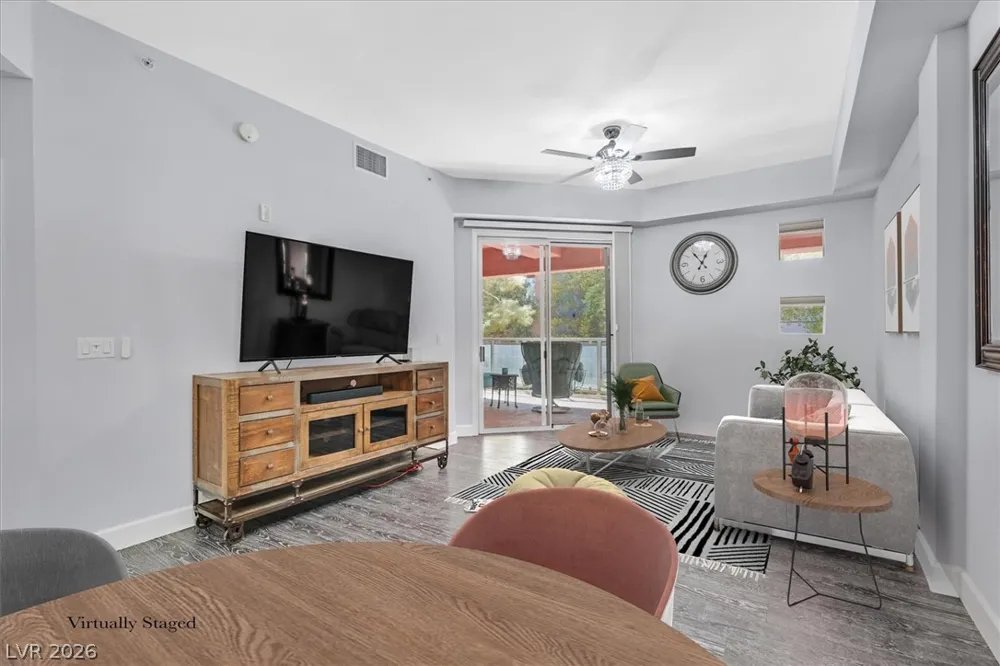 59 E Agate Avenue #206 Las Vegas, NV 89123