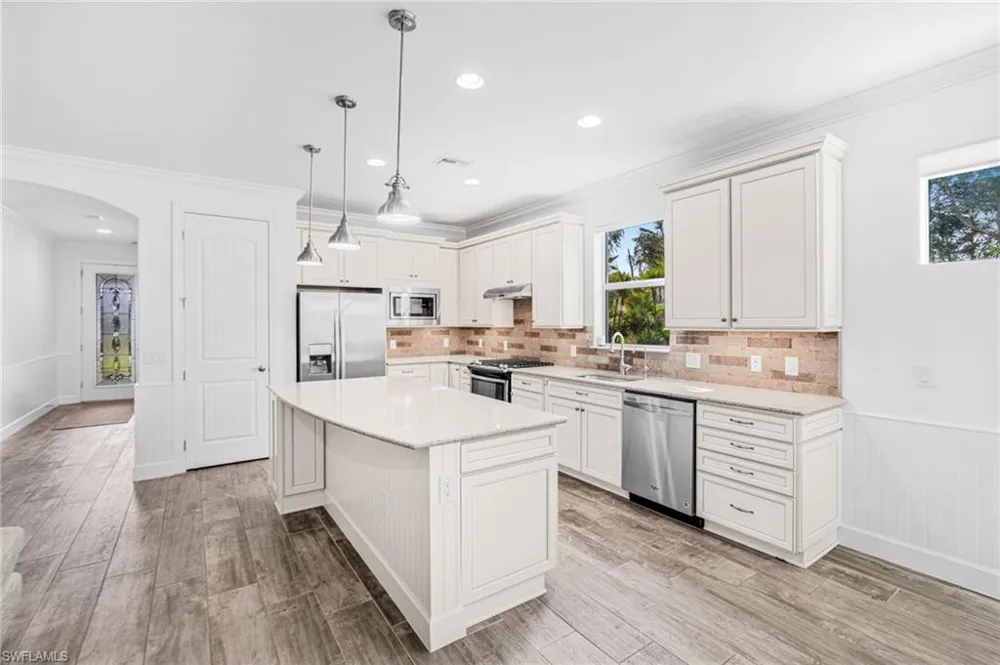 10647 Tiki Court Estero, FL 33928