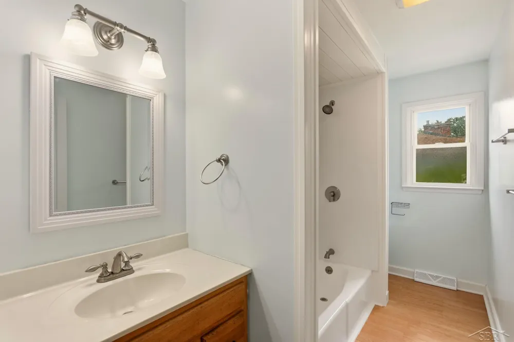 2904 Clayburn Road Saginaw Charter Township, MI 48603