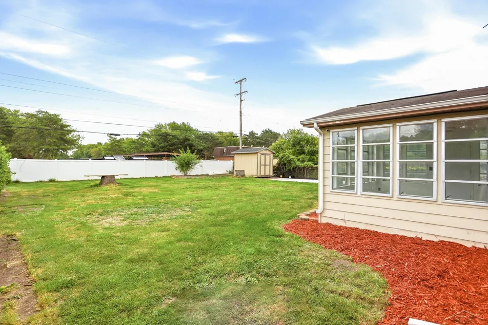 2904 Clayburn Road Saginaw Charter Township, MI 48603