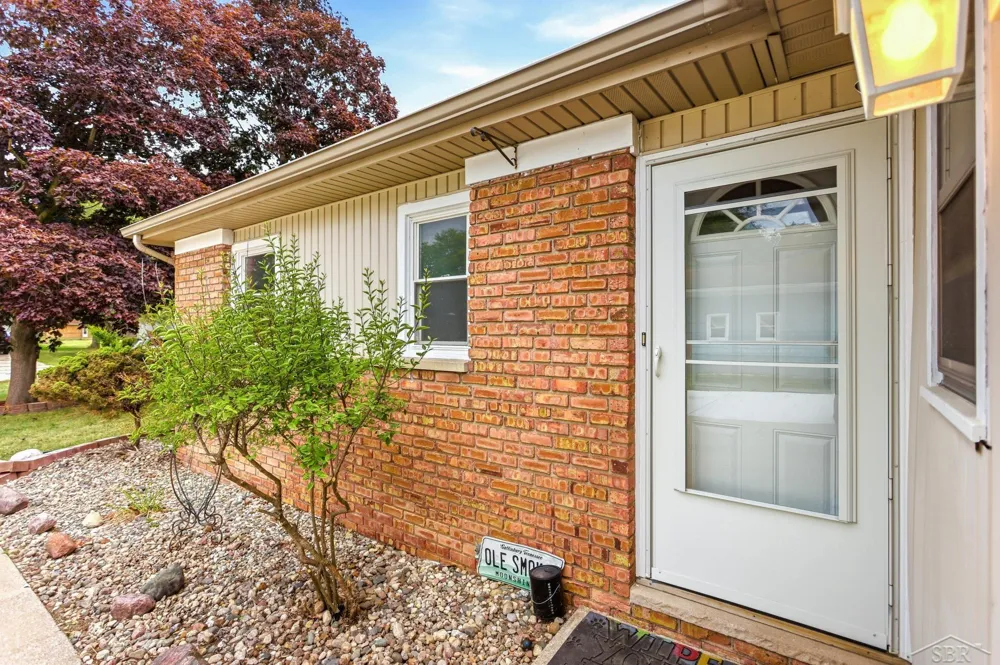 2904 Clayburn Road Saginaw Charter Township, MI 48603