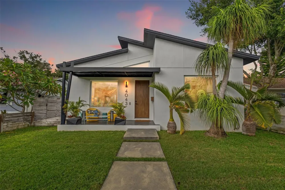 4043 7TH AVENUE St Petersburg, FL 33713
