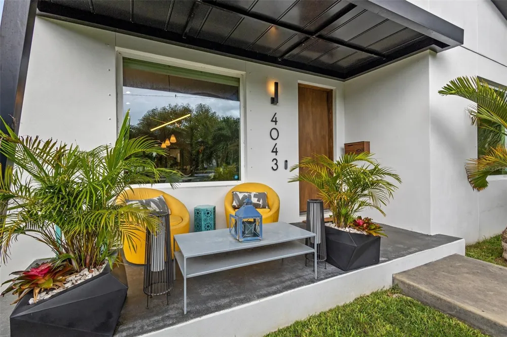 4043 7TH AVENUE St Petersburg, FL 33713
