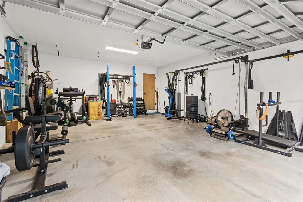 4043 7TH AVENUE St Petersburg, FL 33713