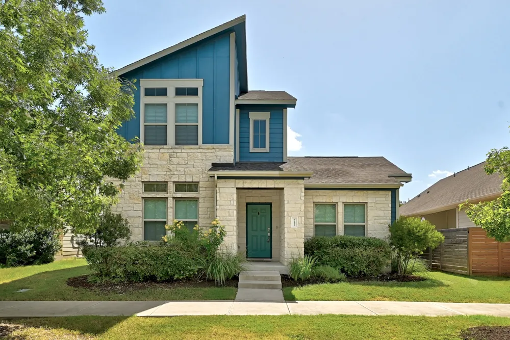 8821 Cattle Baron Path Austin, TX 78747