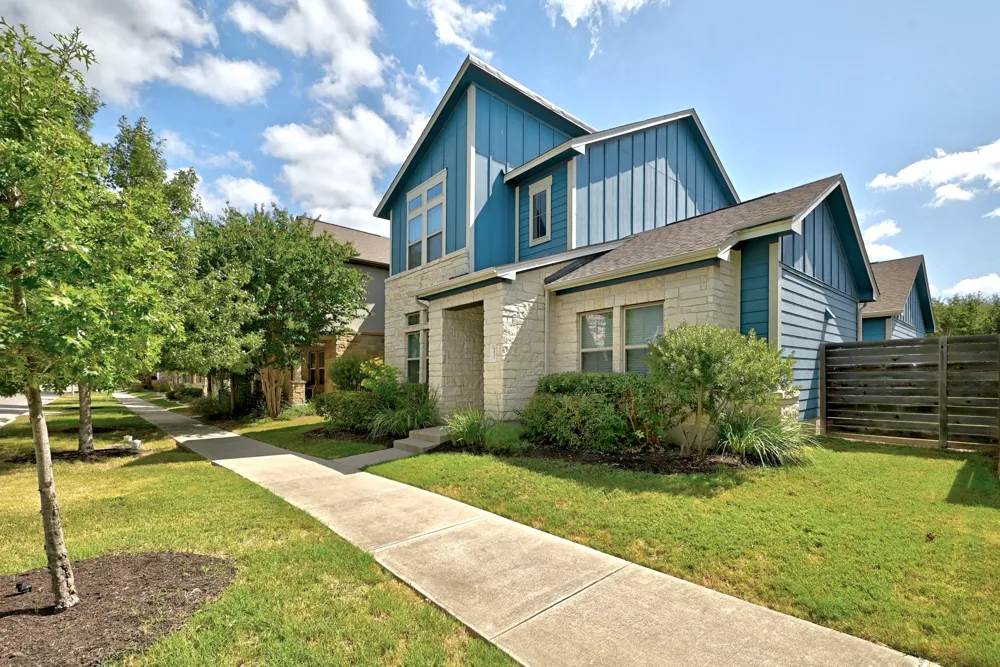 8821 Cattle Baron Path Austin, TX 78747