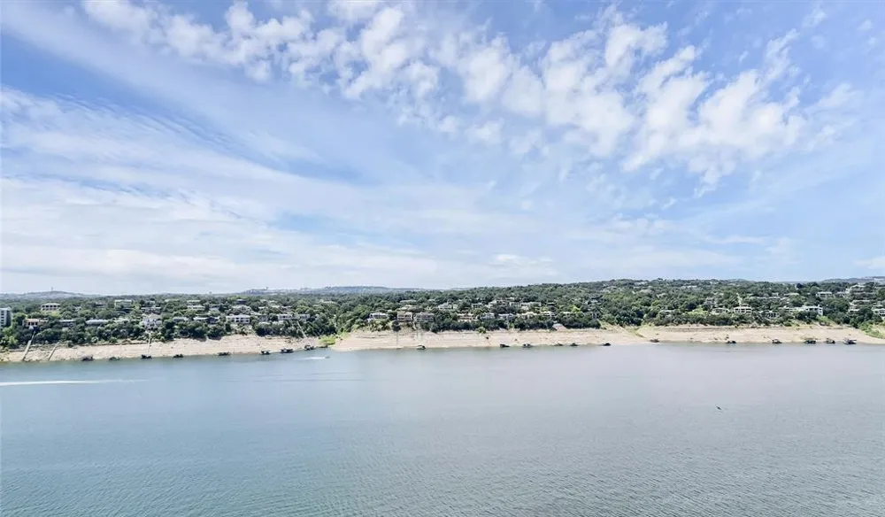 18231 Lakepoint Cove Lago Vista, TX 78645
