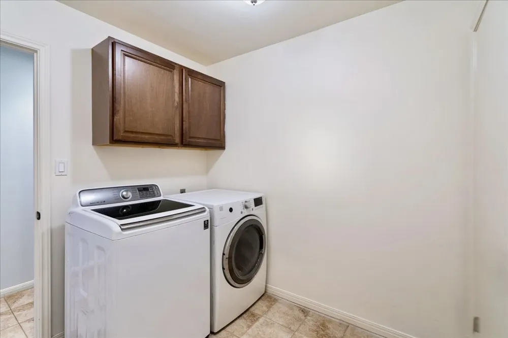 18231 Lakepoint Cove Lago Vista, TX 78645