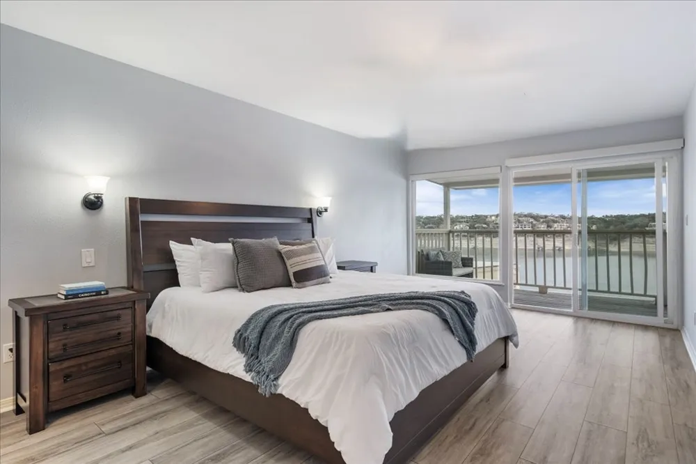 18231 Lakepoint Cove Lago Vista, TX 78645