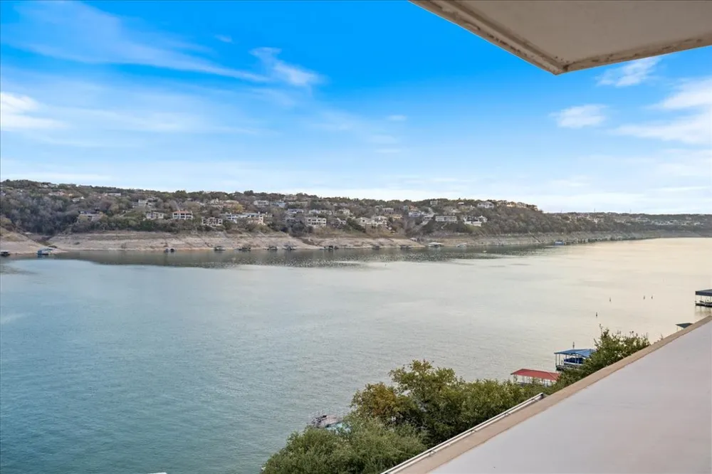 18231 Lakepoint Cove Lago Vista, TX 78645