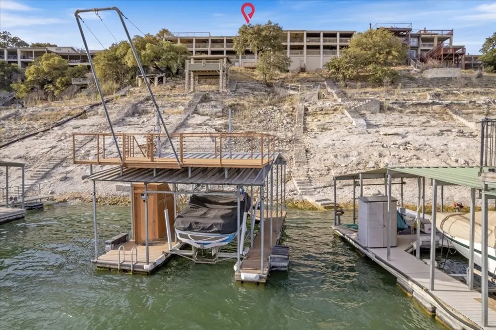 18231 Lakepoint Cove Lago Vista, TX 78645