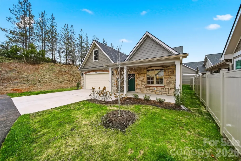 827C Wynnshire Drive #66 Hickory, NC 28601