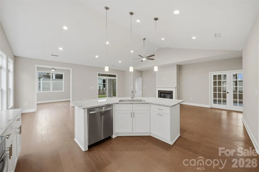 827C Wynnshire Drive #66 Hickory, NC 28601