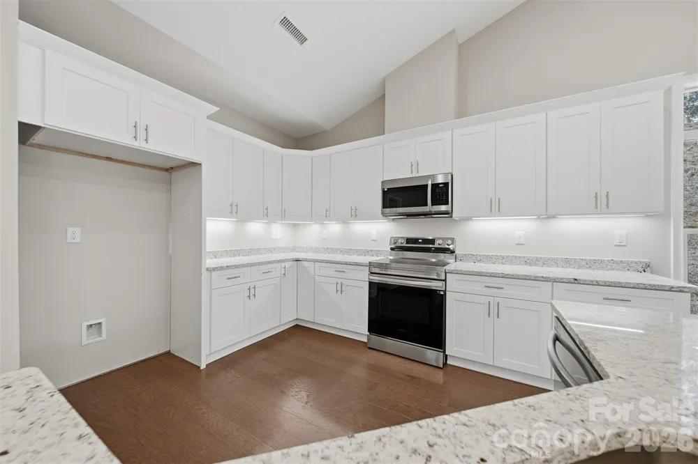 827C Wynnshire Drive #66 Hickory, NC 28601
