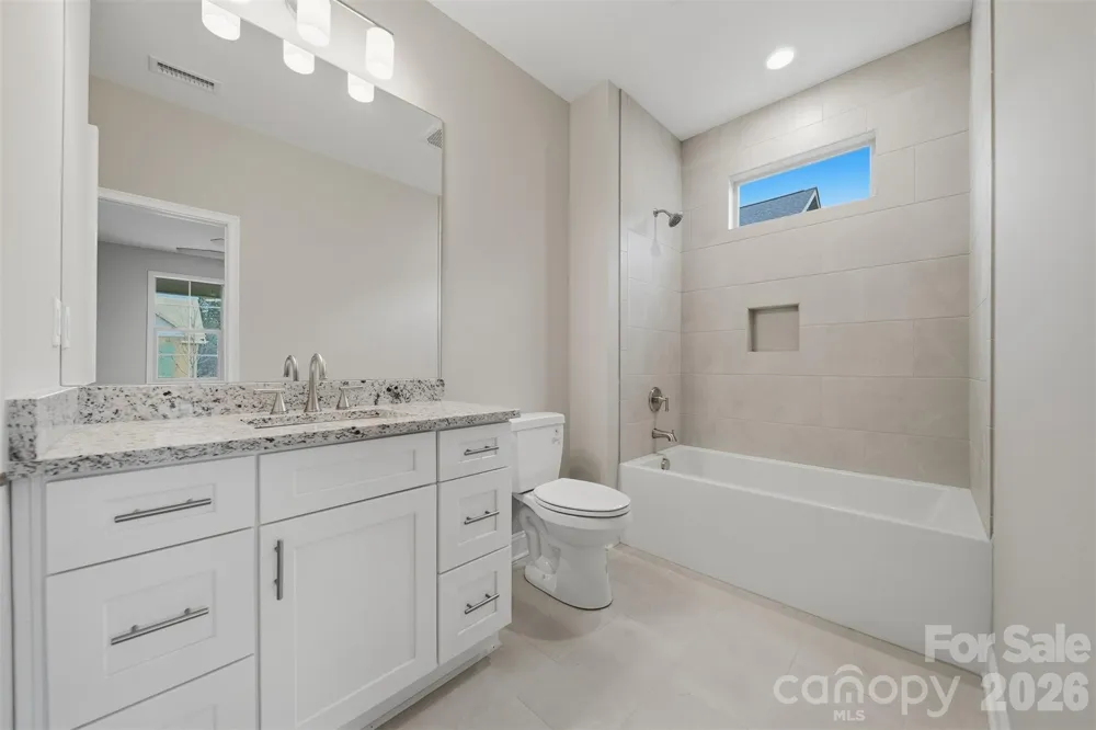 827C Wynnshire Drive #66 Hickory, NC 28601