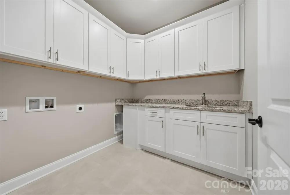 827C Wynnshire Drive #66 Hickory, NC 28601