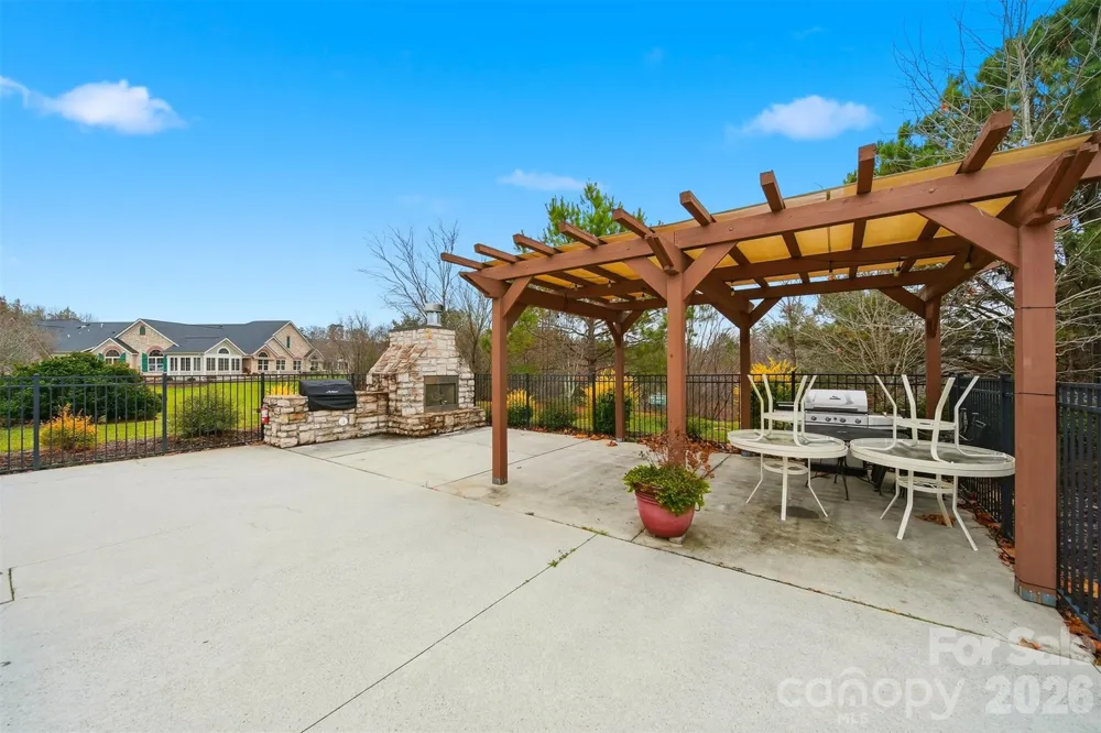 827C Wynnshire Drive #66 Hickory, NC 28601