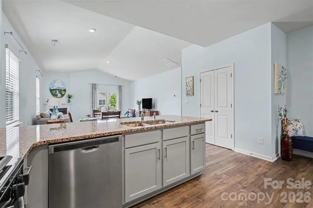 7594 Stonehouse Drive Gastonia, NC 28056