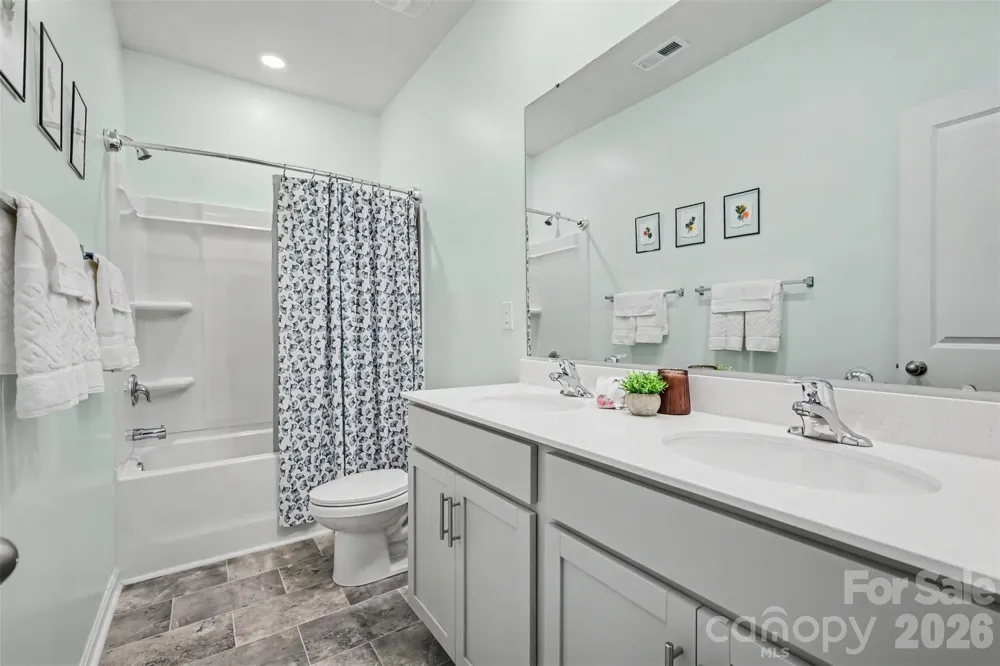 7594 Stonehouse Drive Gastonia, NC 28056