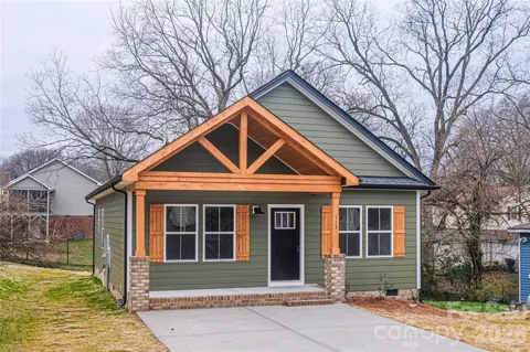 113 Chestnut Drive SW