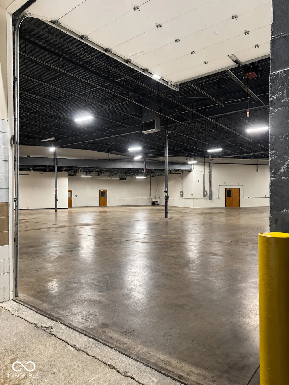 5739 Professional Circle #B Indianapolis, IN 46241