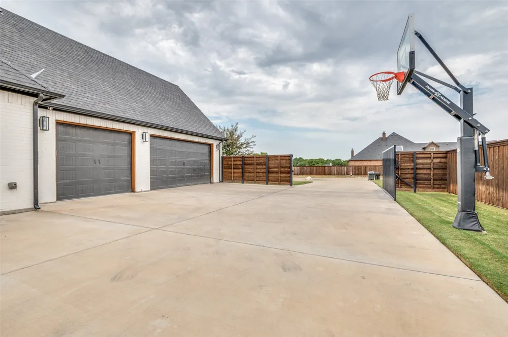 5850 Harper Drive Midlothian, TX 76065