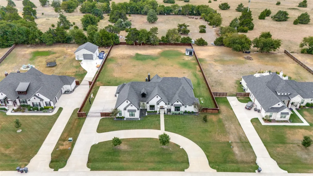 5850 Harper Drive Midlothian, TX 76065