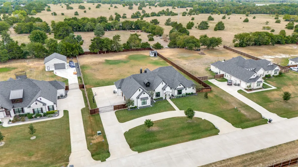 5850 Harper Drive Midlothian, TX 76065