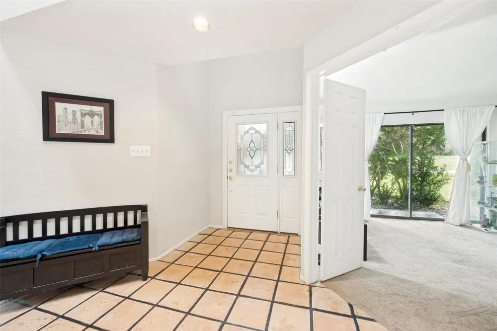 2512 Winding Hollow Lane Arlington, TX 76006