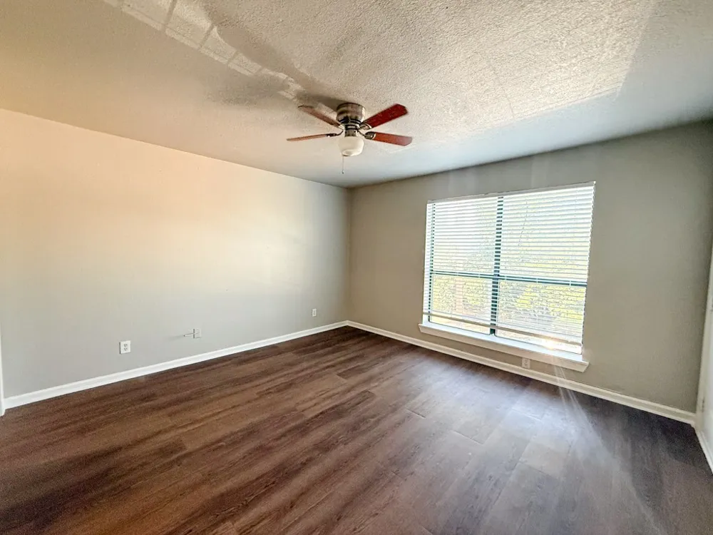 808 Blaylock Drive #201 Dallas, TX 75203