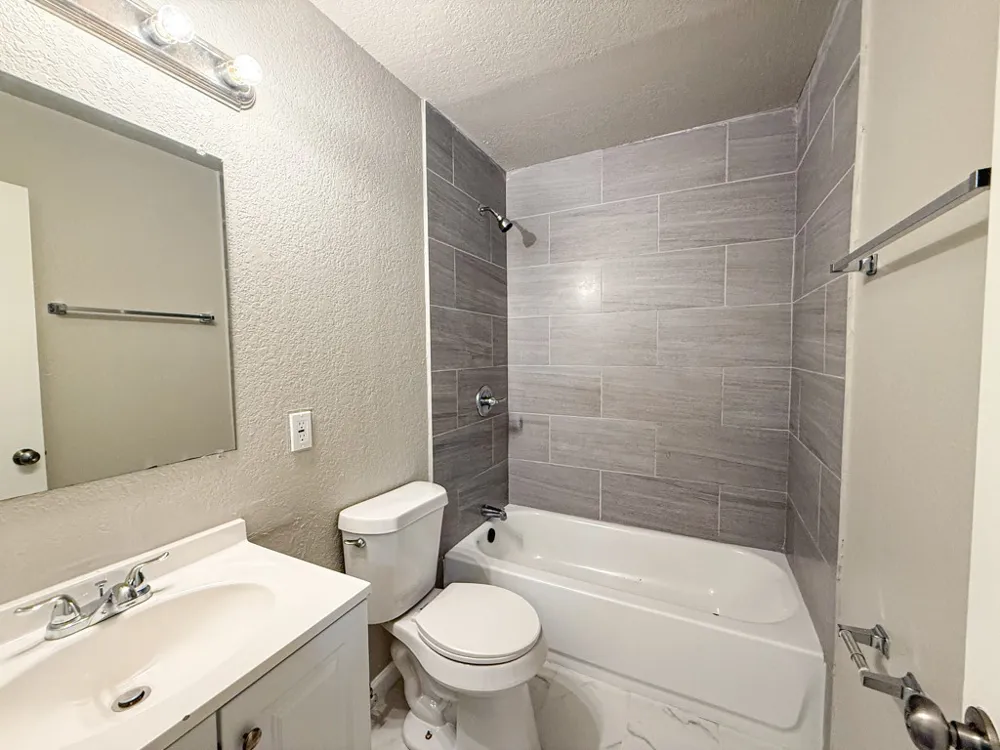 808 Blaylock Drive #201 Dallas, TX 75203