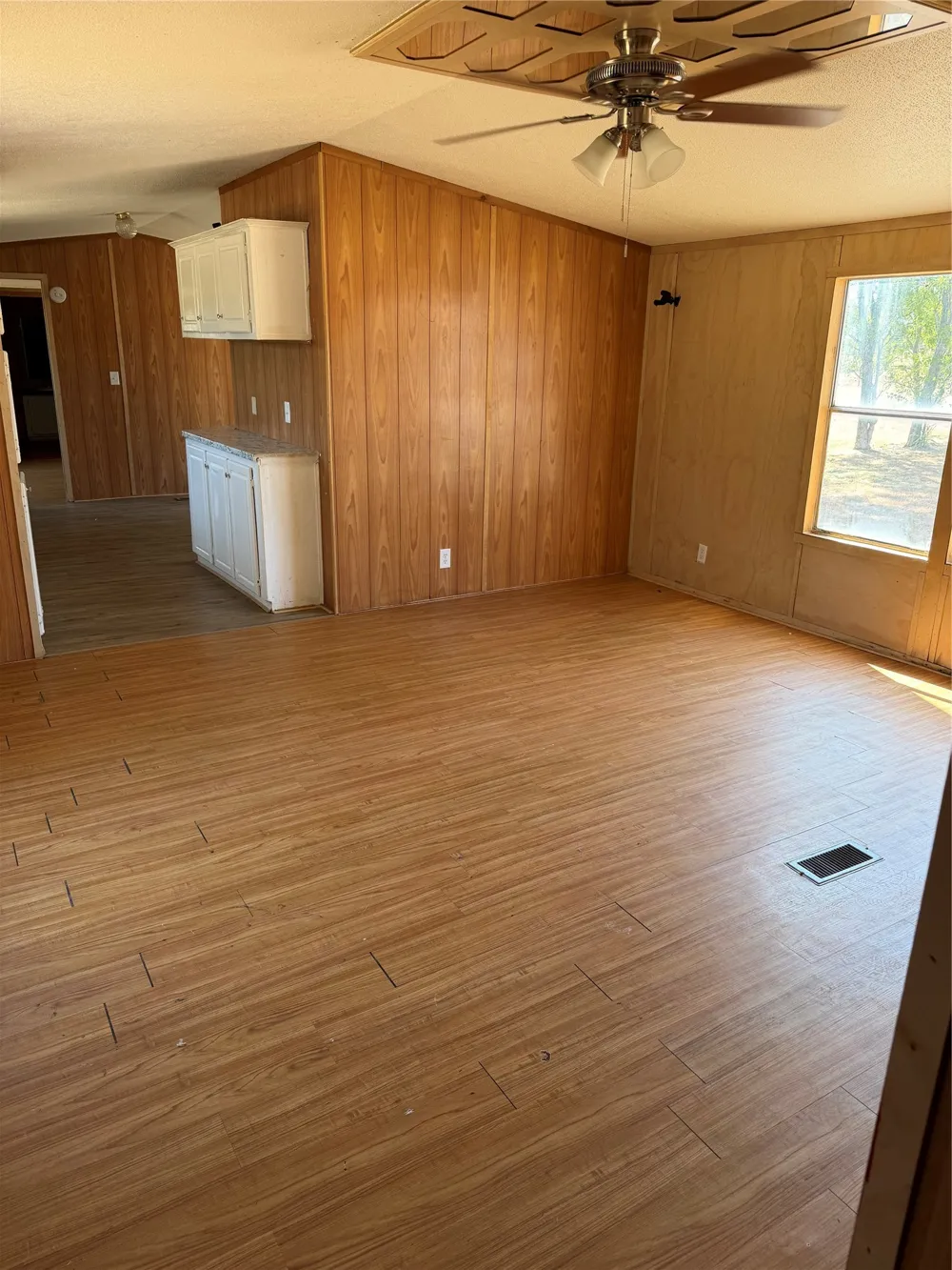 128 Rommel Court Springtown, TX 76082