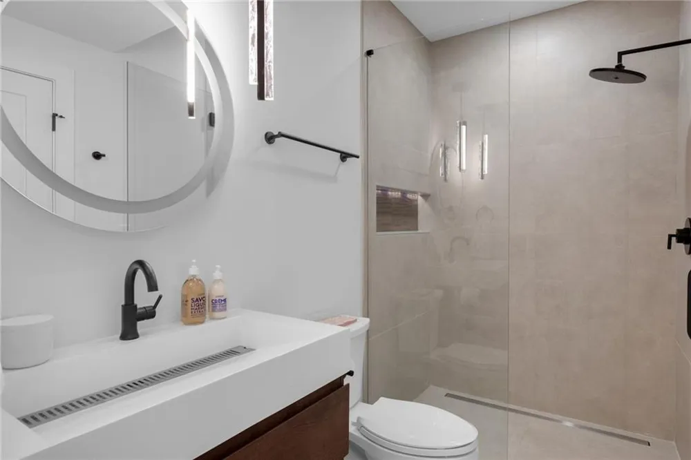 2986 Surrey Lane Atlanta, GA 30341