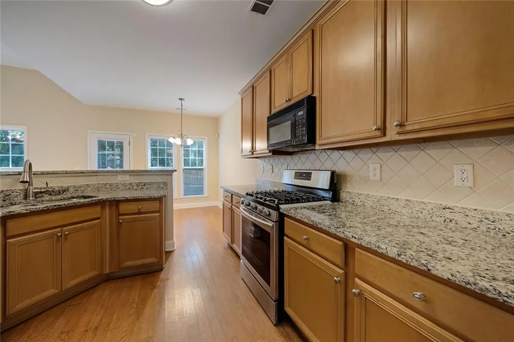 560 Roland Manor Drive Dacula, GA 30019