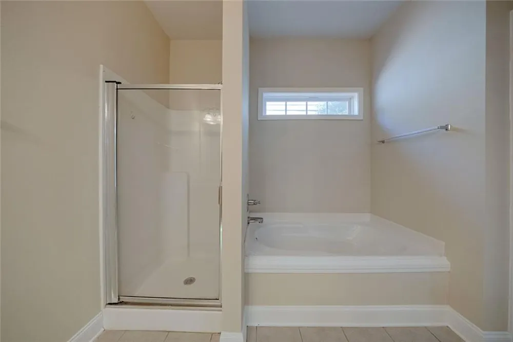 560 Roland Manor Drive Dacula, GA 30019
