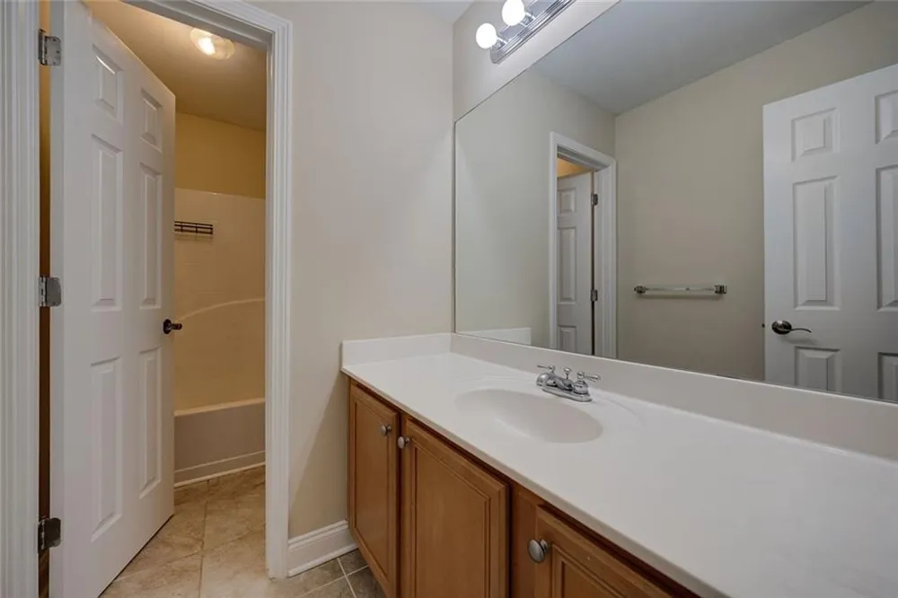 560 Roland Manor Drive Dacula, GA 30019