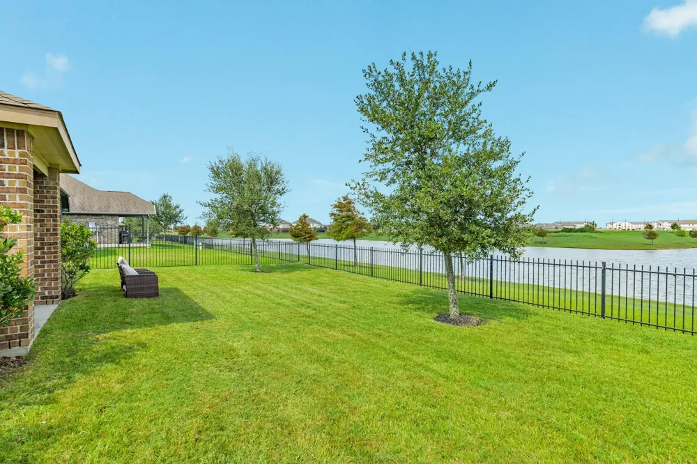 10323 Sill Prairie Drive Rosharon, TX 77583