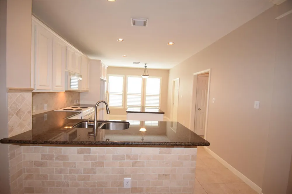 722 Memorial Heights Drive Houston, TX 77007