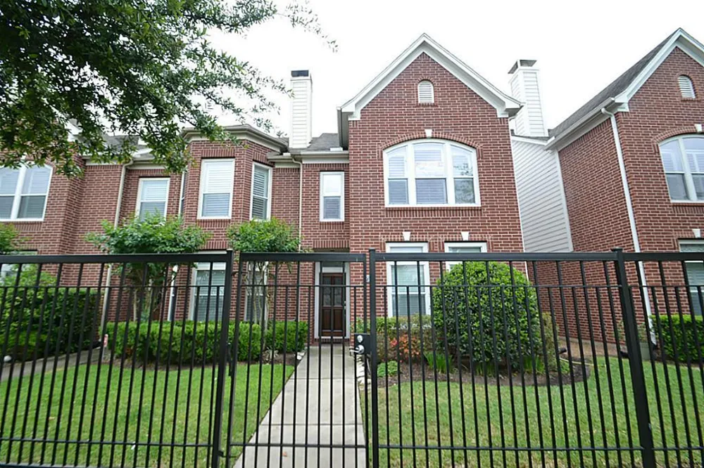722 Memorial Heights Drive Houston, TX 77007