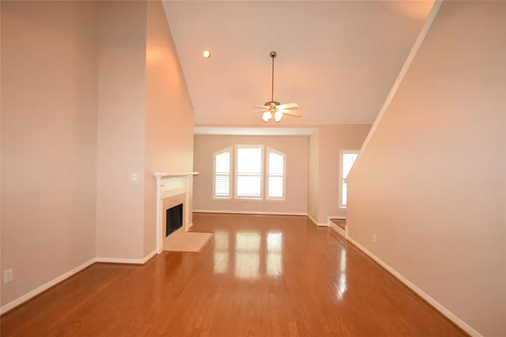 722 Memorial Heights Drive Houston, TX 77007