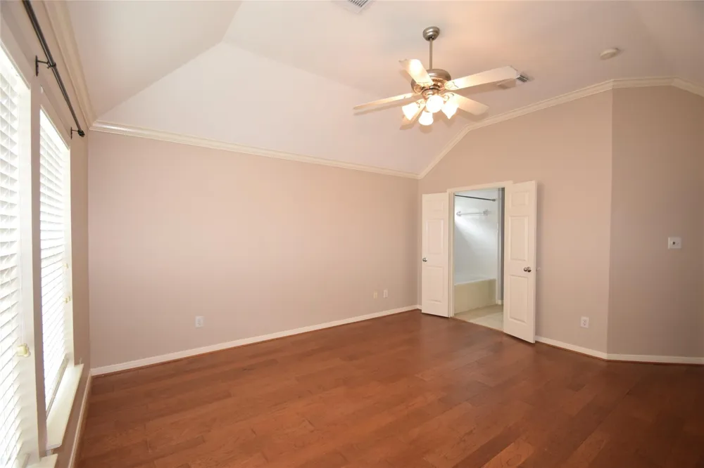 722 Memorial Heights Drive Houston, TX 77007
