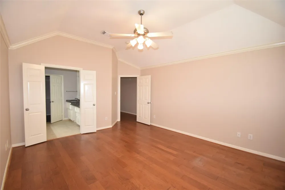 722 Memorial Heights Drive Houston, TX 77007