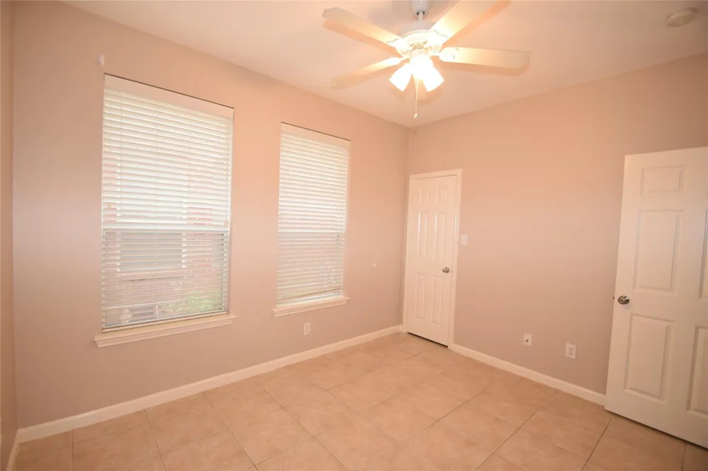 722 Memorial Heights Drive Houston, TX 77007