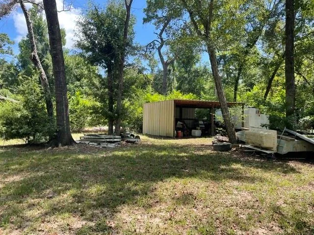 W  Christine Dr Splendora, TX 77372